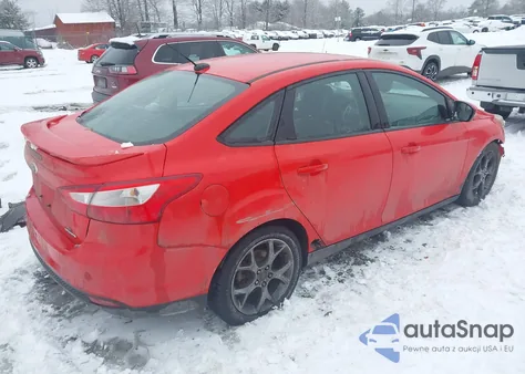 2014 Ford Focus Se z USA, uszkodzony, nr VIN 1FADP3F22EL106968